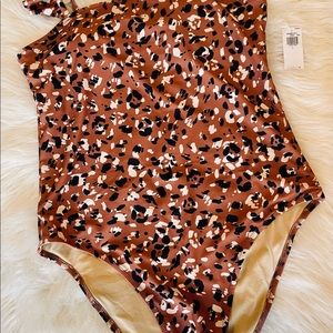 Old Navy - Swimsuit / Bathing suit